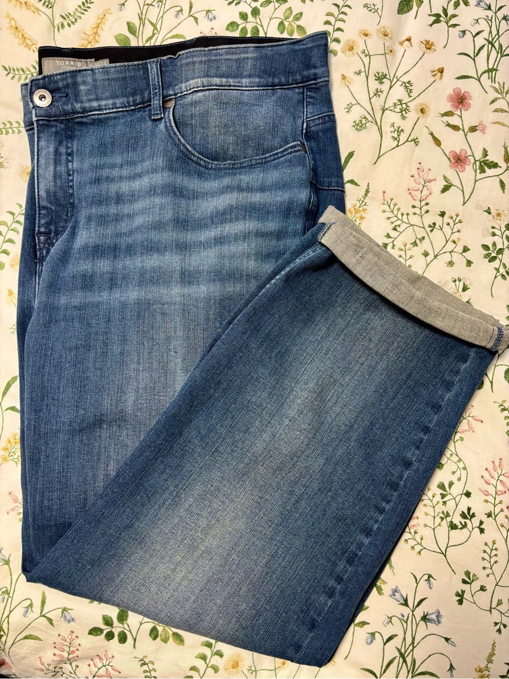 torrid Bombshell Straight Jeans - 26S